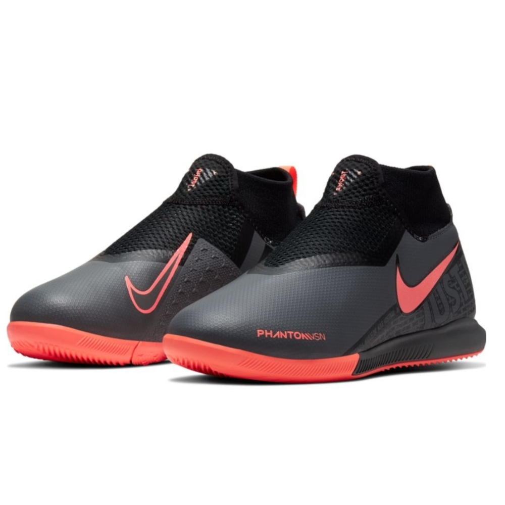 NWT Nike Jr Phantom VSN Academy Dynamic Fit Turfs/Indoor Soccer Shoes